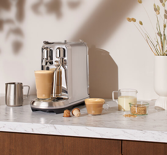 La máquina de café con diseño elegante de Nespresso ahora con un