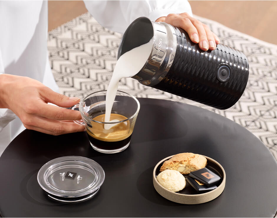 Mejora tu desayuno con los accesorios para café de Nespresso