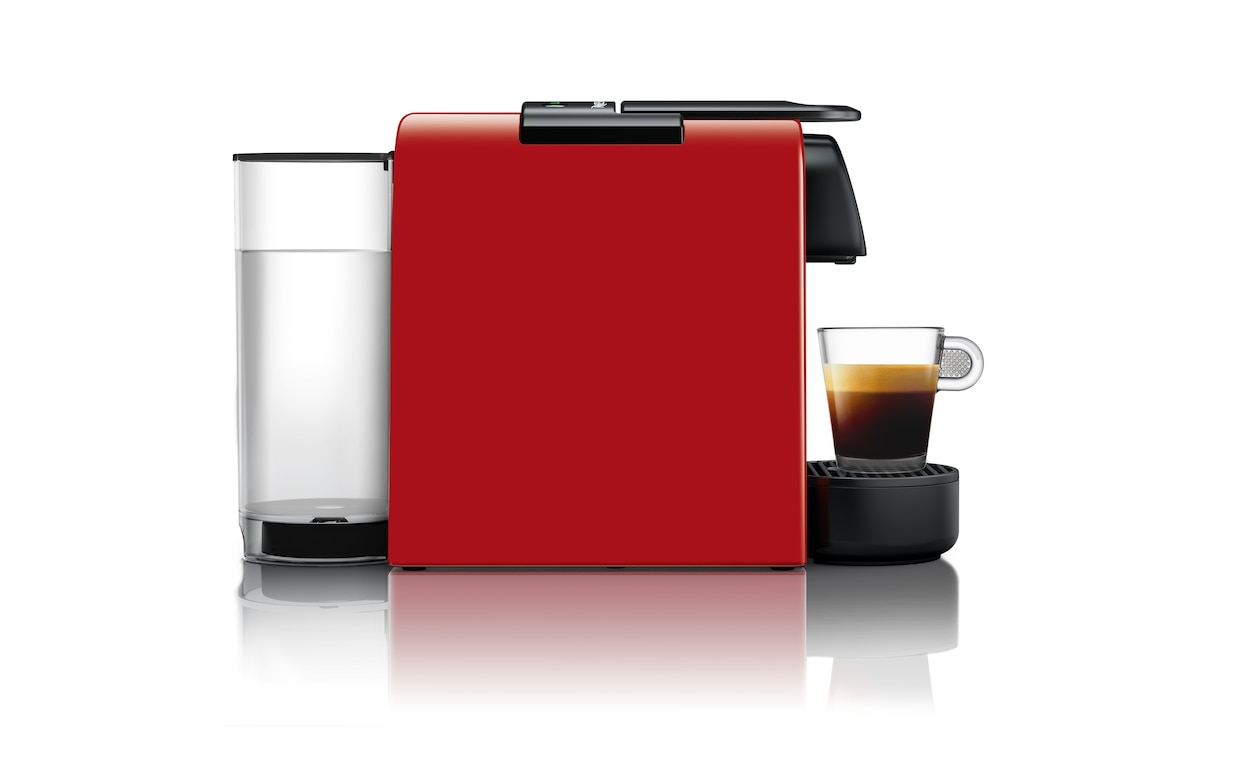 Cafetera Nespresso Essenza Mini C automática black para cápsulas monodosis  220V - 240V - $ 2,499