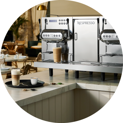 Nespresso Professionnel - Machine à Café Zenius & 700 capsules