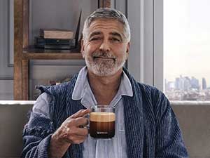 George Clooney met Volluto koffie