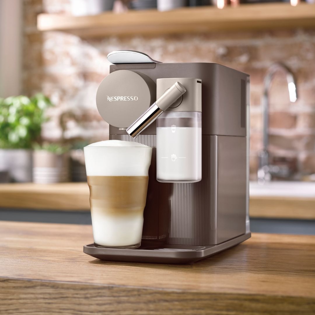 Lattissima One Brown Nespresso coffee machine