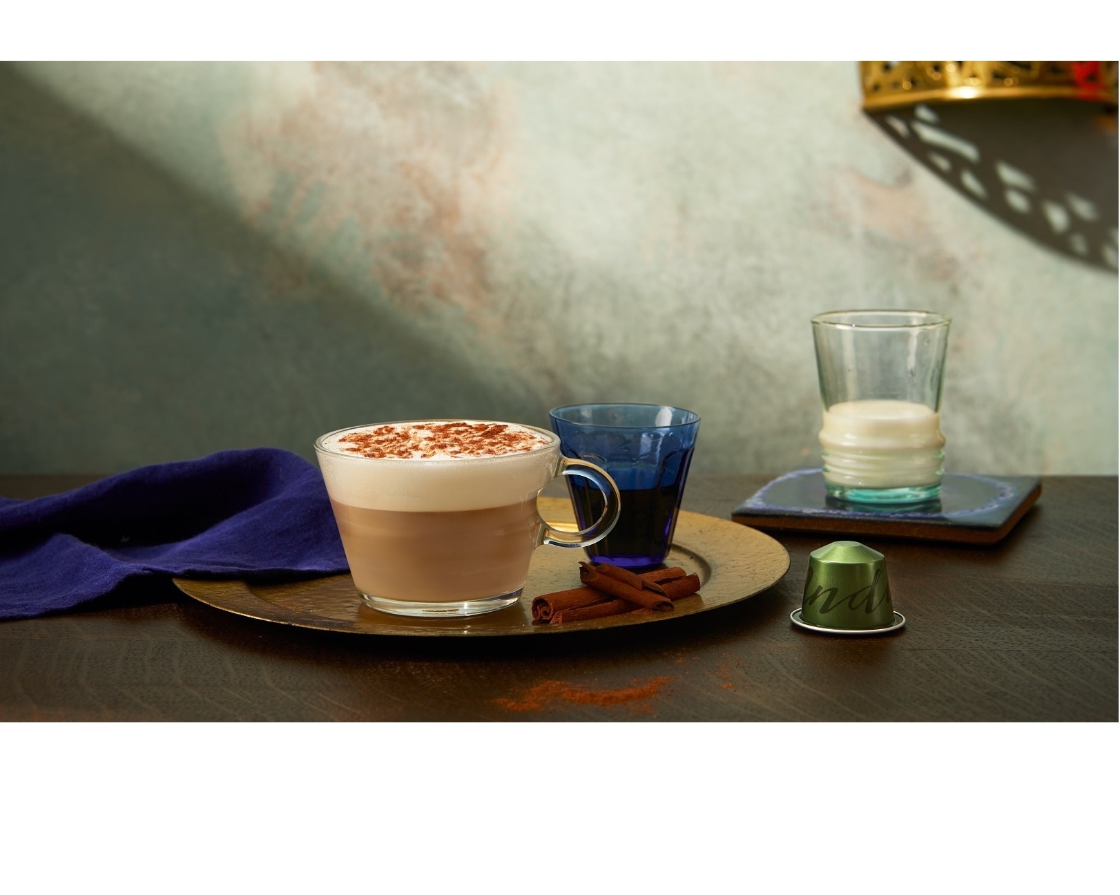 Préparez ce Cappuccino Oriental inspirée d'éléments anciens et modernes de  la culture du café épicé - Nespresso Recettes