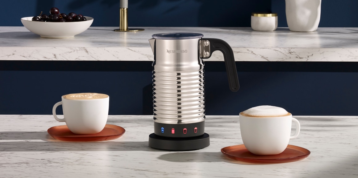 Upgrade your daily cup of coffee with the Aeroccino4 milk frother