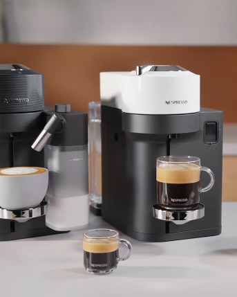 https://www.nespresso.com/shared_res/agility/global/machines/vl/image-and-text/vertuo-lattissima_16-9_primary_m.jpg