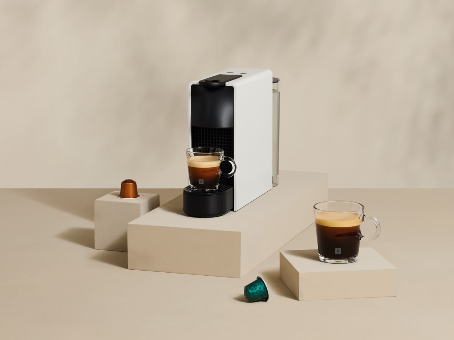 Essenza Mini Piano Black | Coffee Machine | Nespresso™ Thailand